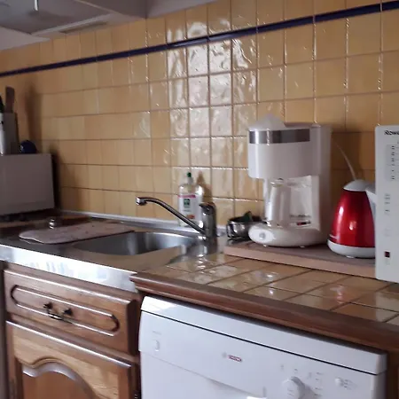 Дом отдыха Au Village 'l' Oustalou' *