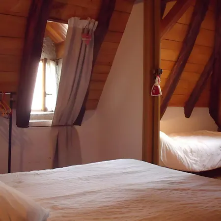 Дом отдыха Au Village 'l' Oustalou' Корн