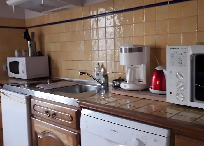 Vakantiehuis Au Village 'l' Oustalou' *