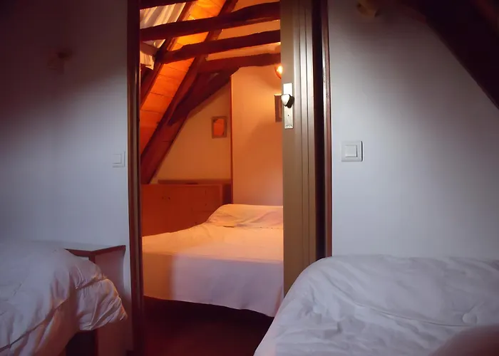 Au Village 'l' Oustalou'